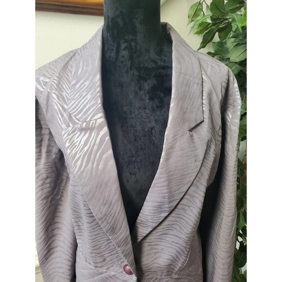 T. Milano Purple 100% Polyester Long Sleeve Single Breasted Blazer Size 22W - Picture 2 of 11